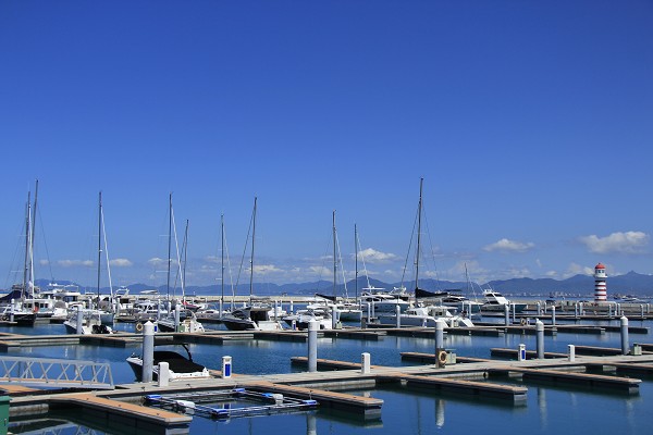 半山半島帆船港-東島