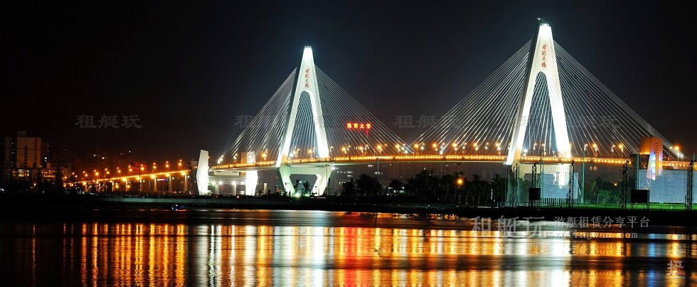 新埠島國(guó)際游艇碼頭→白沙門公園→世紀(jì)大橋→萬綠園→秀英港→西海岸會(huì)展中心