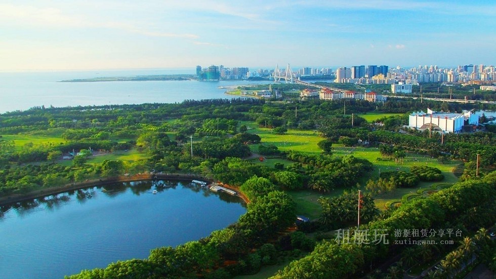 新埠島國(guó)際游艇碼頭→白沙門公園→世紀(jì)大橋→萬綠園→秀英港→西海岸會(huì)展中心